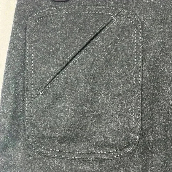 Gap Women’s Mini Skirt Dark Charcoal Gray Zip Front Front Square Pockets Wool 6 - Picture 2 of 8